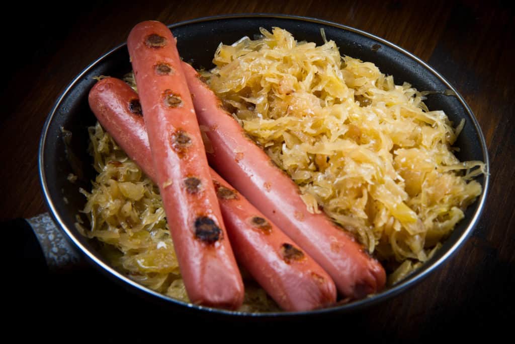 Kann man Sauerkraut aufwärmen? Wie lange sind